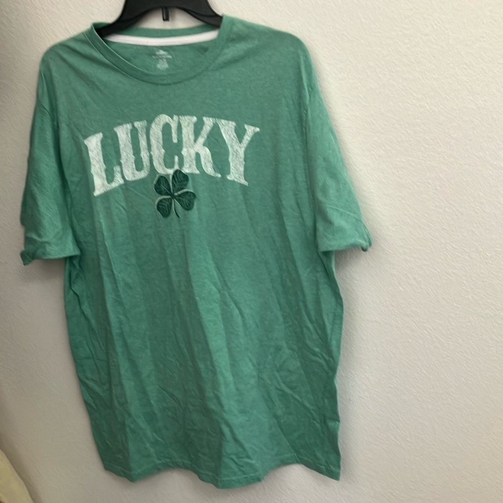 FINAL MARKDOWN Lucky short sleeved t shirt xl